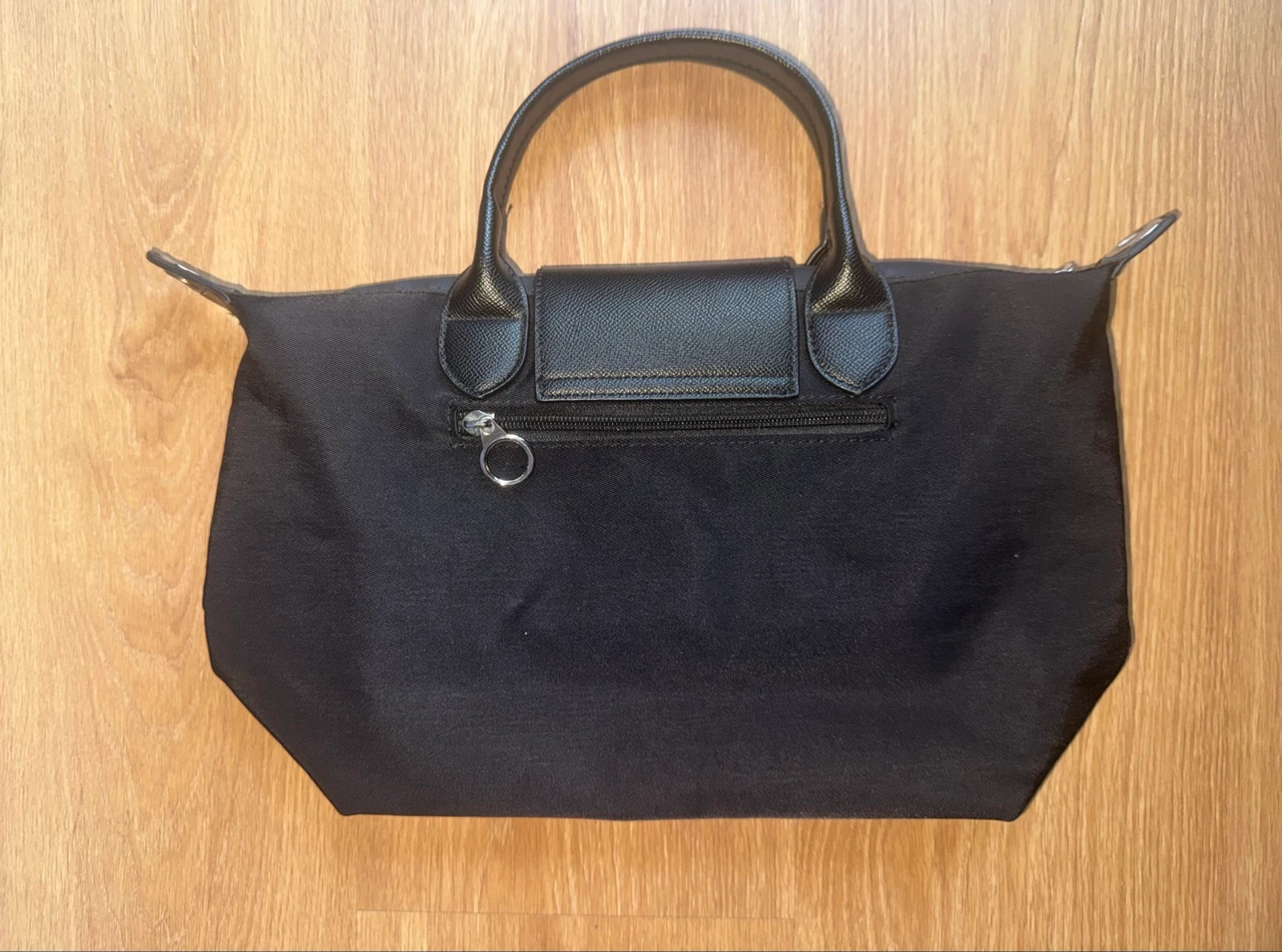 Bolsa para fraldas preta, ampla e muito prática – photo 3